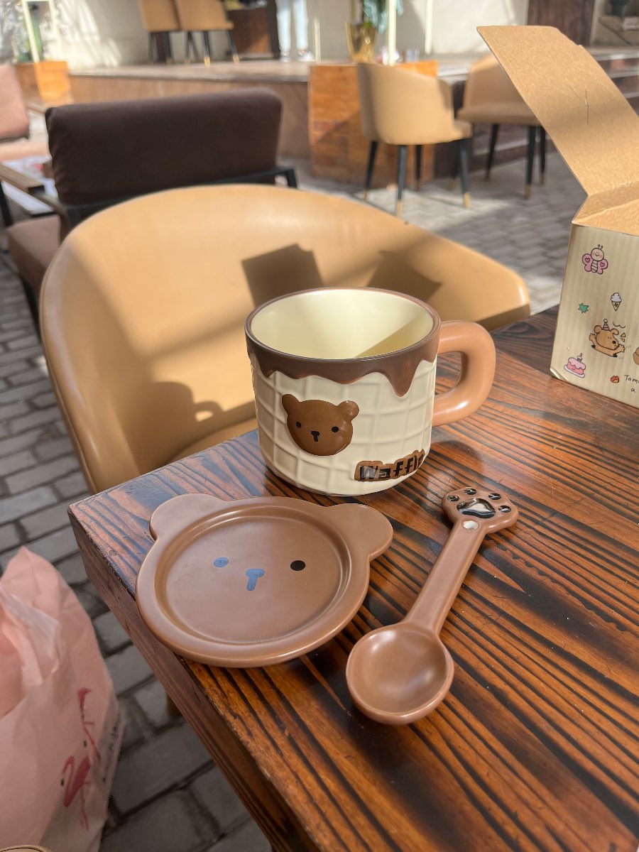 🧇 مج سيراميك بتصميم وافل ودب (Waffle Bear Mug) — 2